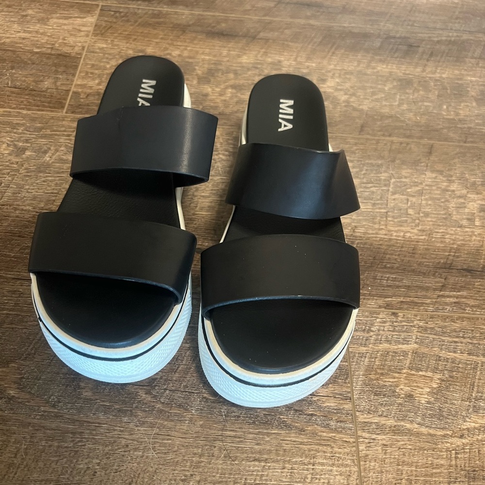 Mia platform sandals
